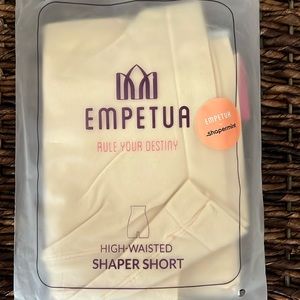 Shapermint Empetua high-waisted shaper short